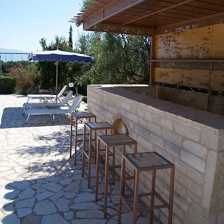 Nephelie Villa